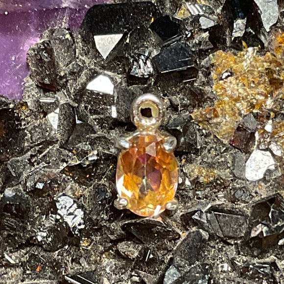 Sunset Topaz .925 Silver Pendant - Picture 1 of 4